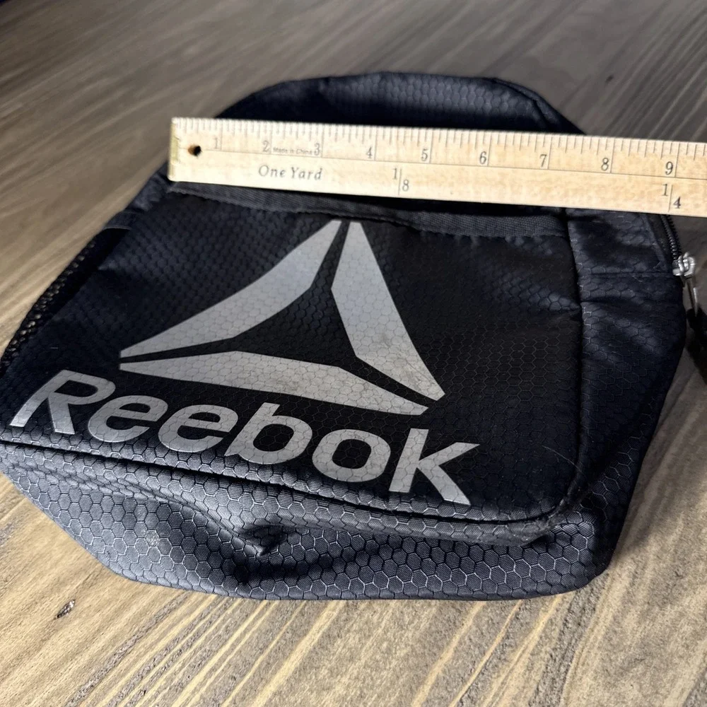 Reebok Insulated Lunch Zip Bag‎ Black 10 Inch Small Tote Front Pouch Side Pocket